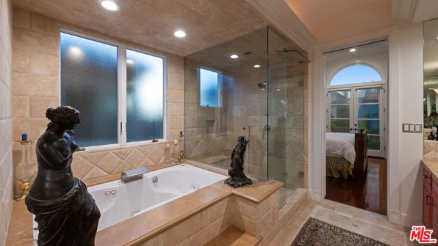 138 Voyage Mall, Marina Del Rey, CA 90292