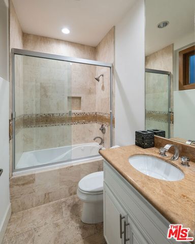 138 Voyage Mall, Marina Del Rey, CA 90292