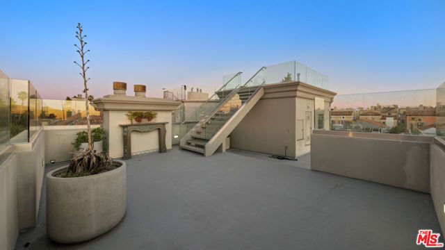 138 Voyage Mall, Marina Del Rey, CA 90292