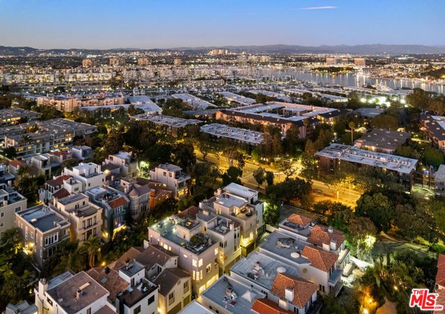 138 Voyage Mall, Marina Del Rey, CA 90292