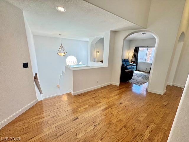 7652 Rolling View Drive 202, Las Vegas, NV 89149