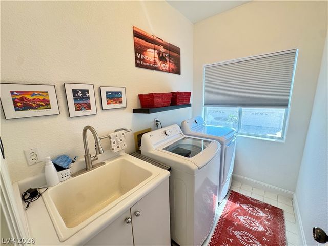 7652 Rolling View Drive 202, Las Vegas, NV 89149