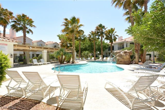 7652 Rolling View Drive 202, Las Vegas, NV 89149