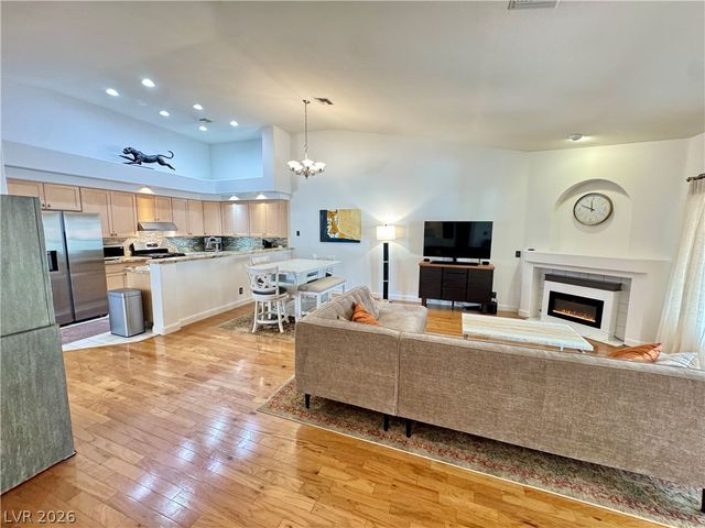 7652 Rolling View Drive 202, Las Vegas, NV 89149