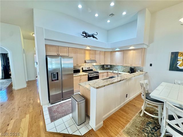 7652 Rolling View Drive 202, Las Vegas, NV 89149
