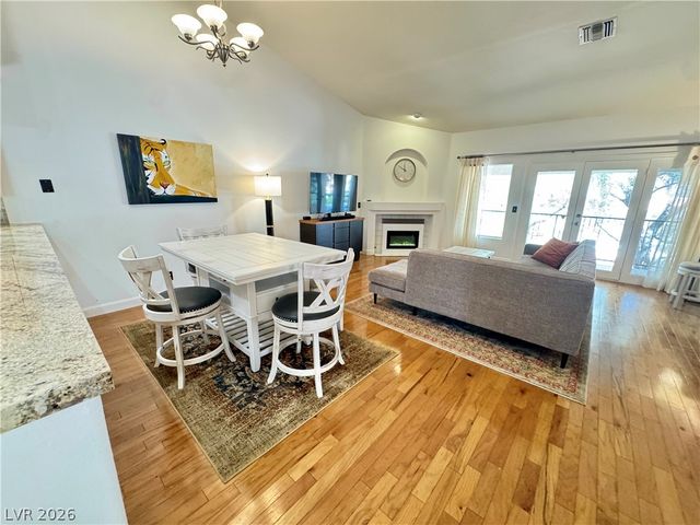 7652 Rolling View Drive 202, Las Vegas, NV 89149