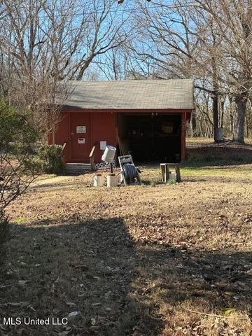 3652 S Old Hwy 7, Waterford, MS 38685