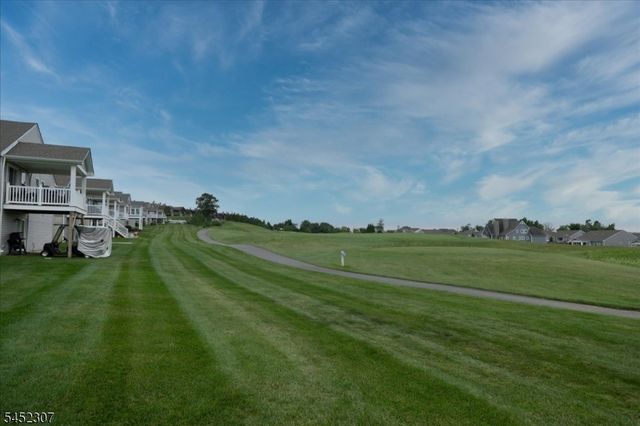 31 Lam Dr, Hardyston Twp., NJ 07419