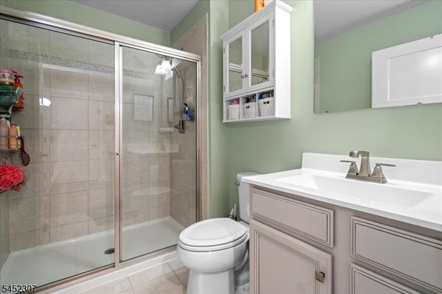 31 Lam Dr, Hardyston Twp., NJ 07419