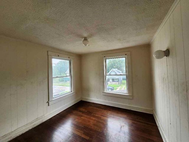 3426 Park Avenue, Kansas City, MO 64109
