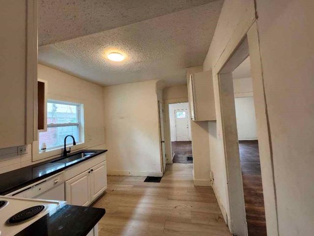 3426 Park Avenue, Kansas City, MO 64109