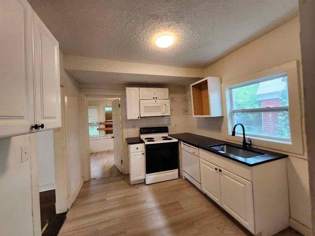 3426 Park Avenue, Kansas City, MO 64109