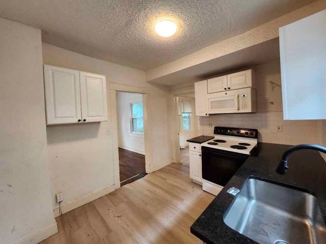 3426 Park Avenue, Kansas City, MO 64109