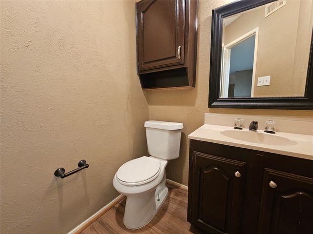 801 Wood Glen, Desoto, TX 75115