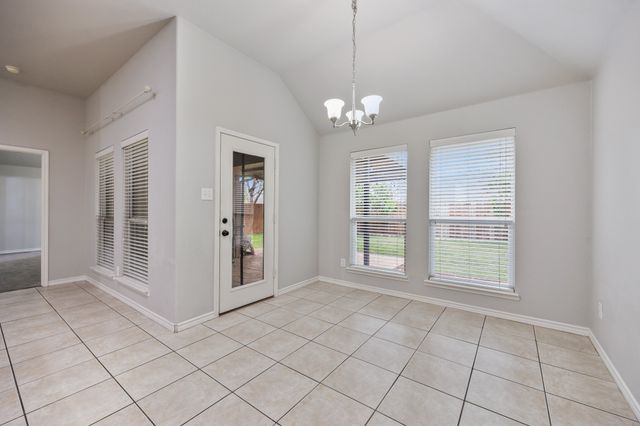 8100 Twin Oaks Drive, Mckinney, TX 75070