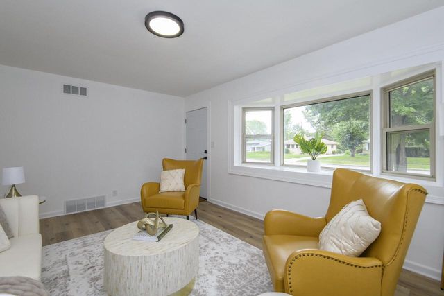 6655 N 84th STREET, Milwaukee, WI 53224
