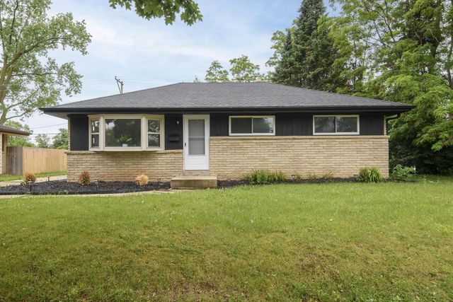 6655 N 84th STREET, Milwaukee, WI 53224
