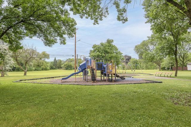 6655 N 84th STREET, Milwaukee, WI 53224