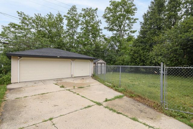 6655 N 84th STREET, Milwaukee, WI 53224