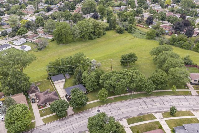 6655 N 84th STREET, Milwaukee, WI 53224