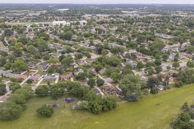 6655 N 84th STREET, Milwaukee, WI 53224
