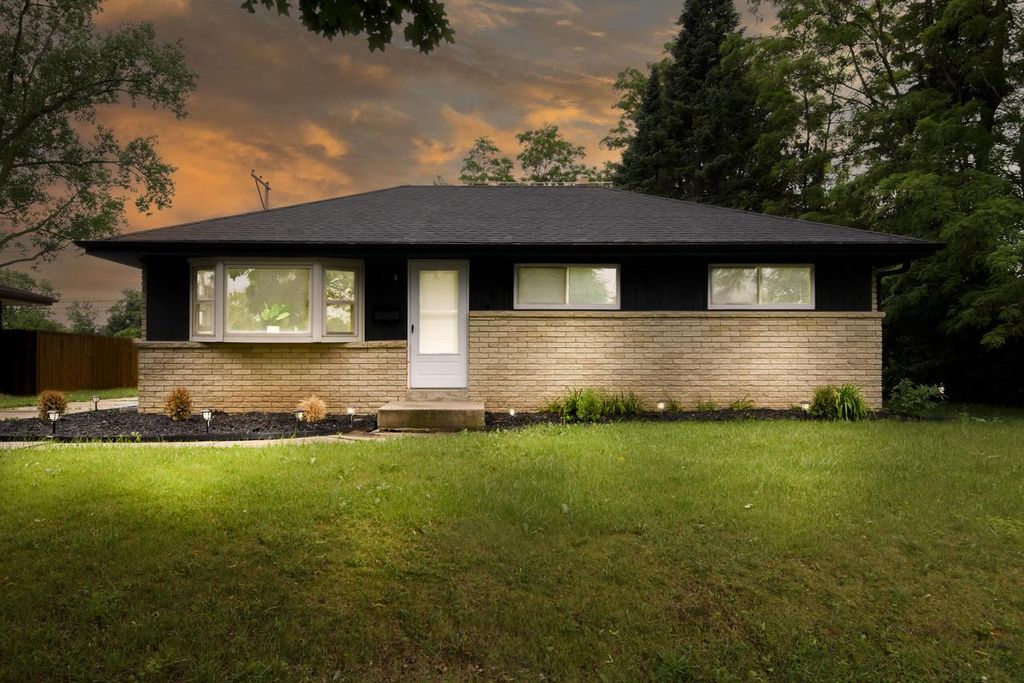 6655 N 84th STREET, Milwaukee, WI 53224