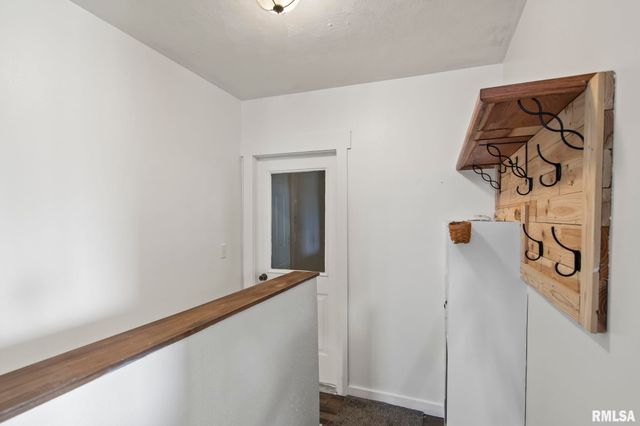 19 CIRCLE Drive, Rochester, IL 62563