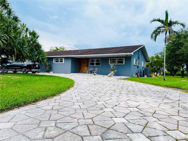 21217 SW 160 ST, Miami, FL 33187