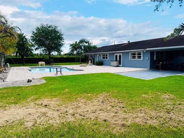 21217 SW 160 ST, Miami, FL 33187