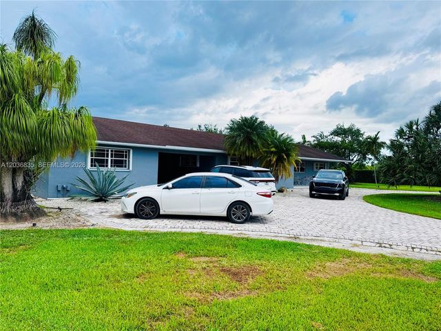 21217 SW 160 ST, Miami, FL 33187