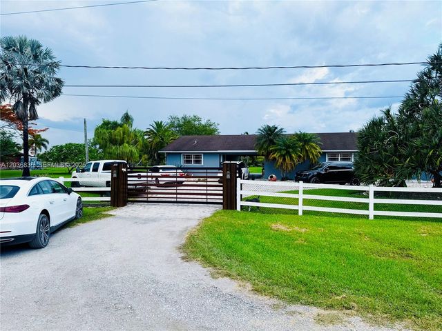 21217 SW 160 ST, Miami, FL 33187