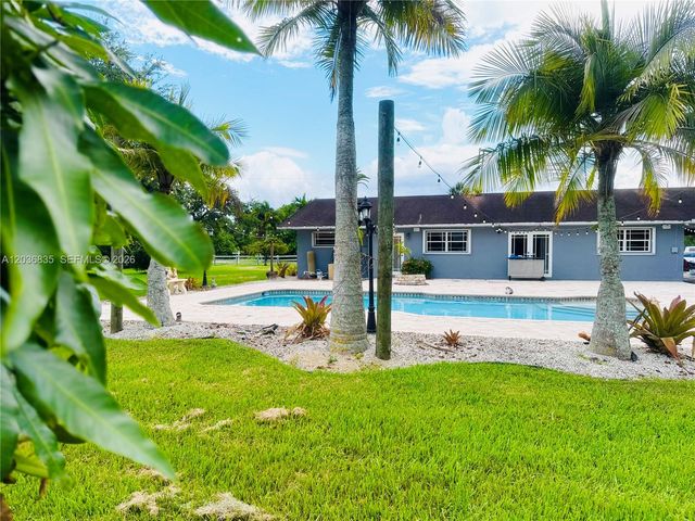 21217 SW 160 ST, Miami, FL 33187