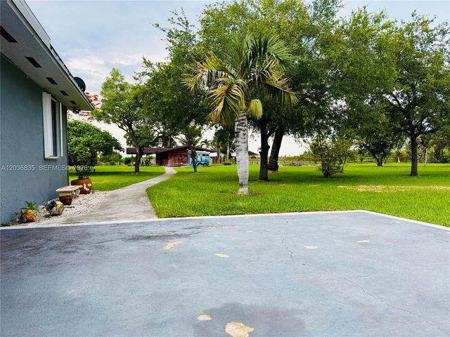21217 SW 160 ST, Miami, FL 33187