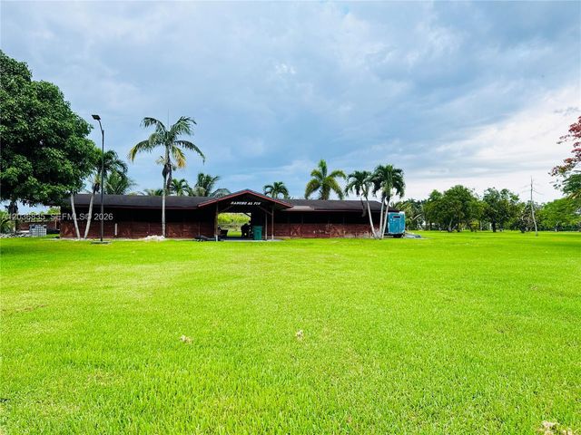 21217 SW 160 ST, Miami, FL 33187