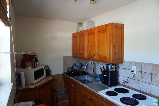 21217 SW 160 ST, Miami, FL 33187