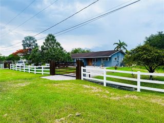 21217 SW 160 ST, Miami, FL 33187