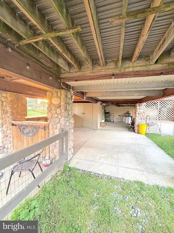 64 ISLAND ROAD, Bridgeport, NJ 08014