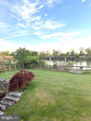64 ISLAND ROAD, Bridgeport, NJ 08014