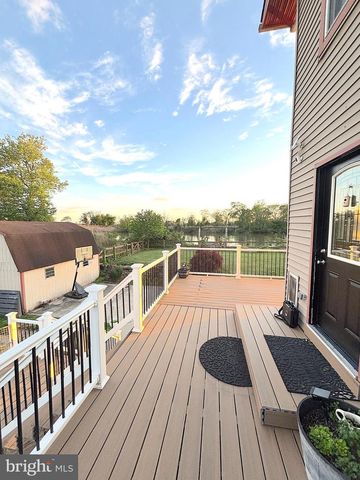 64 ISLAND ROAD, Bridgeport, NJ 08014
