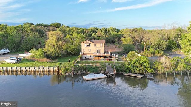 64 ISLAND ROAD, Bridgeport, NJ 08014