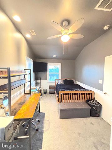 64 ISLAND ROAD, Bridgeport, NJ 08014