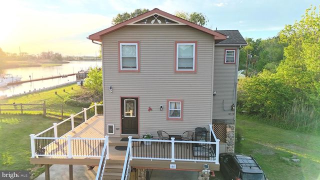 64 ISLAND ROAD, Bridgeport, NJ 08014