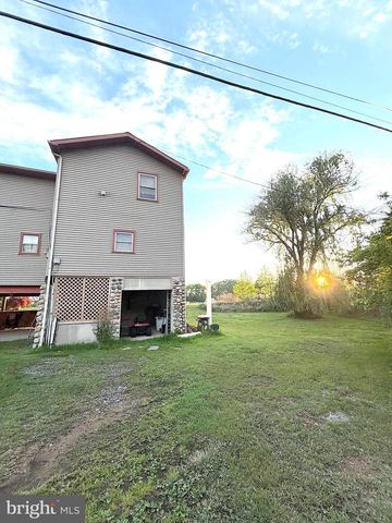 64 ISLAND ROAD, Bridgeport, NJ 08014