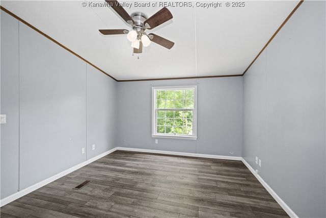 50 Tabor Drive, Chapmanville, WV 25508