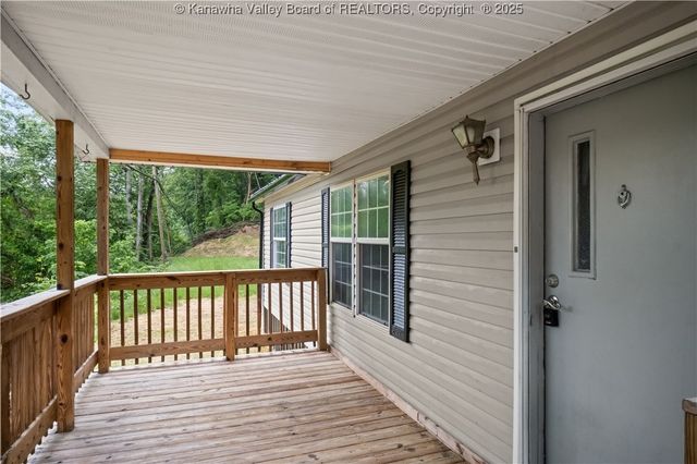 50 Tabor Drive, Chapmanville, WV 25508