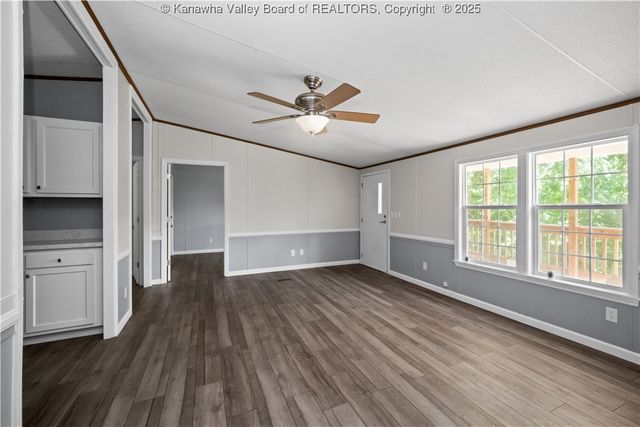 50 Tabor Drive, Chapmanville, WV 25508