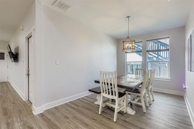 127 Juanita CT, Del Valle, TX 78617