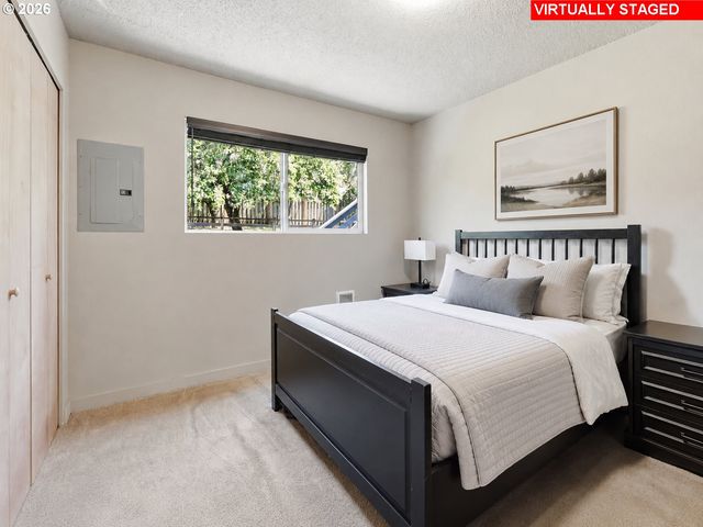 1300 Ne 68TH Ave 13, Portland, OR 97213
