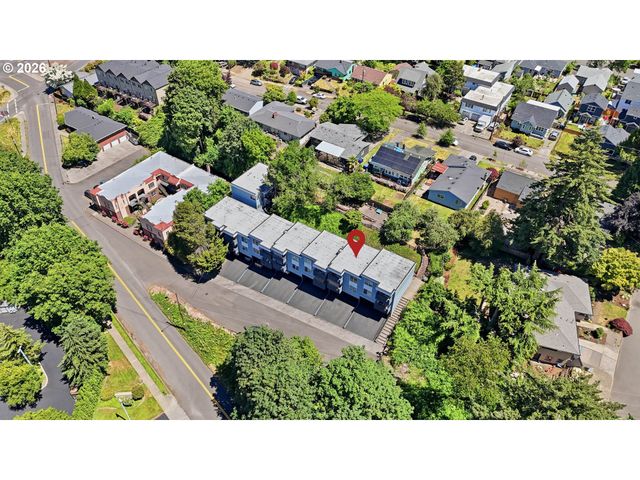 1300 Ne 68TH Ave 13, Portland, OR 97213