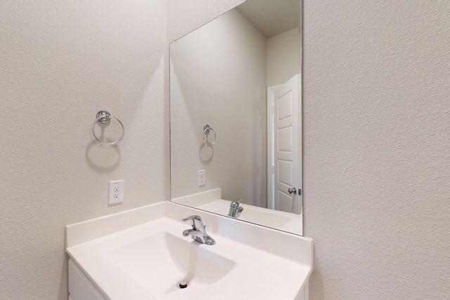 7501 Foxglove Way, Grand Prairie, TX 76084